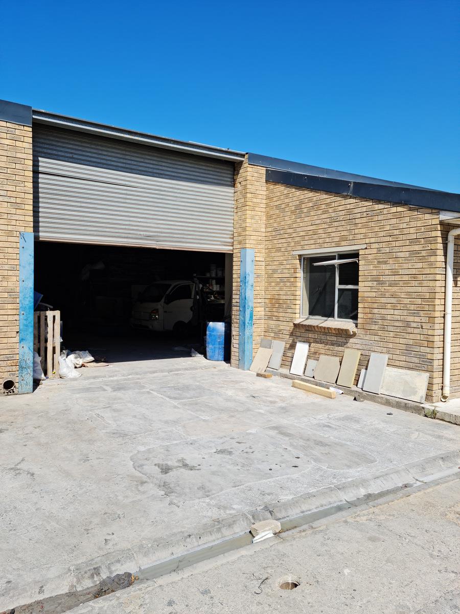 To Let commercial Property for Rent in Broadlands Western Cape